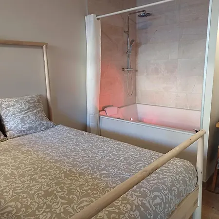 Ferienwohnung O Valvi : Loft Avec Balneo, Terrasse Et Parking Saint-Lô Exterior foto