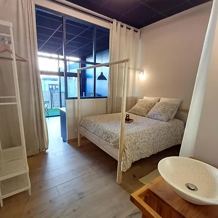 Ferienwohnung O Valvi : Loft Avec Balneo, Terrasse Et Parking Saint-Lô Exterior foto