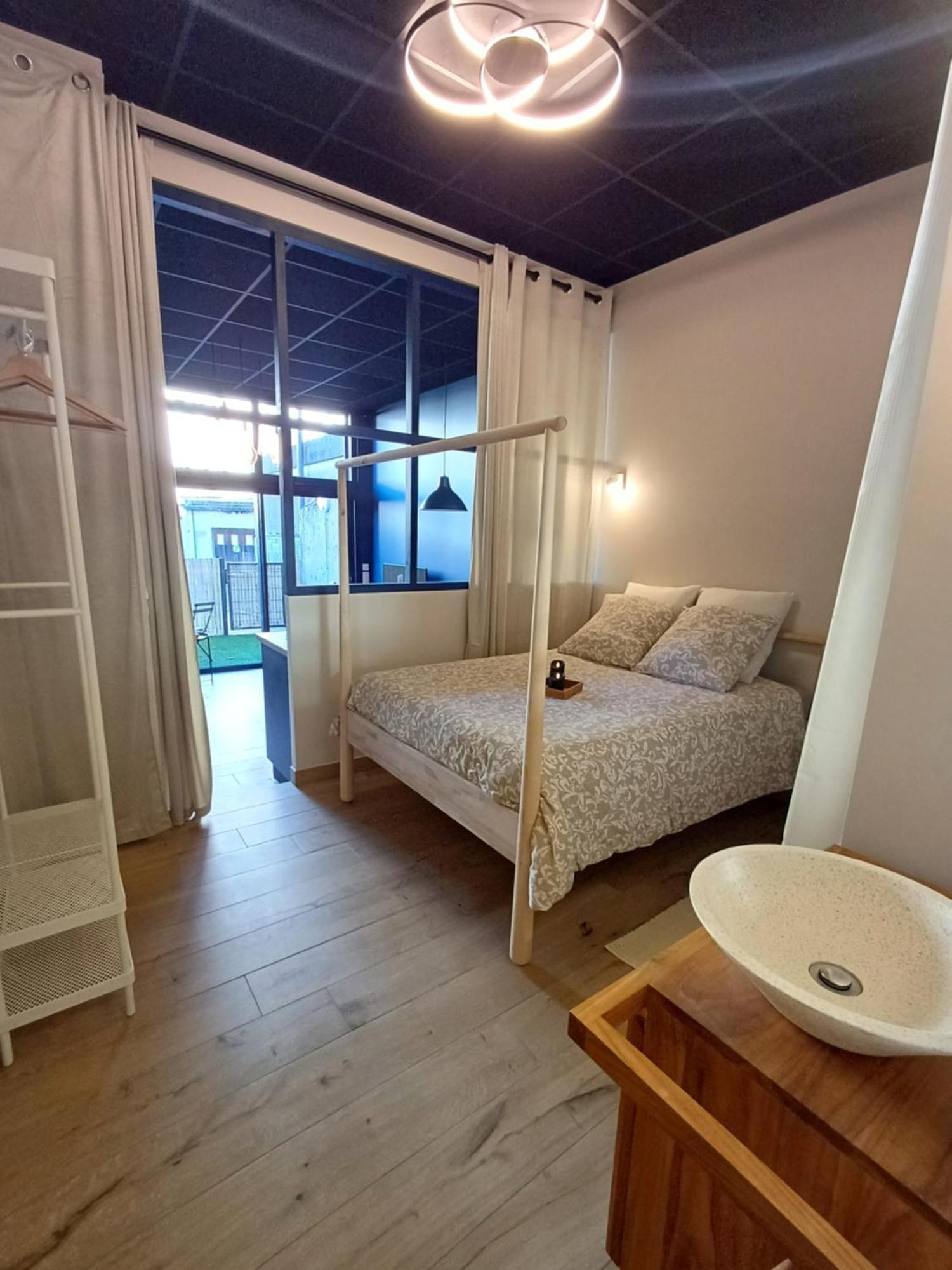 O Valvi : Loft Avec Balneo, Terrasse Et Parking Saint-Lo